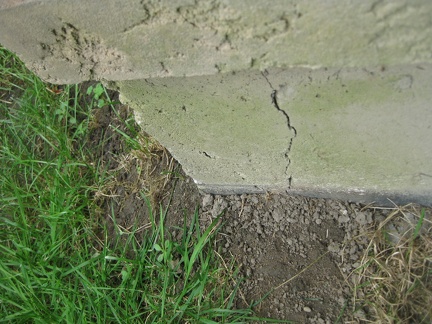 Corner crack on concrete foundation